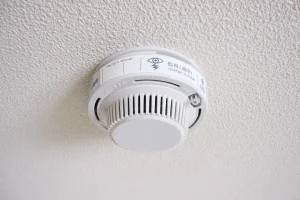 家を貸すときは火災保険に入るべき?